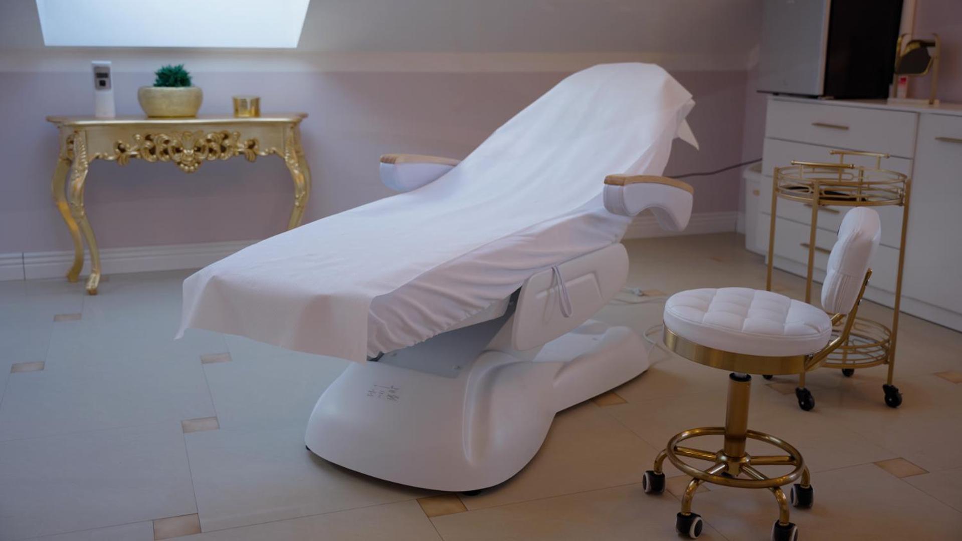 Pensjonat Well Clinic Medicine Estetic & Spa กดัญสก์ ภายนอก รูปภาพ